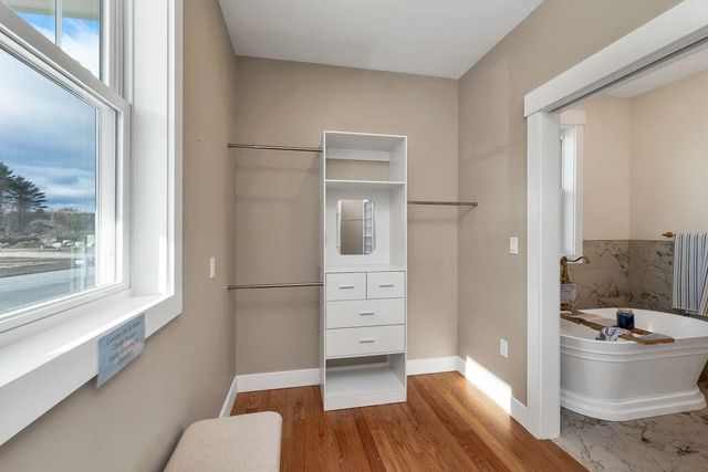 44 Lady Walsingham Way, Laconia, NH 03246