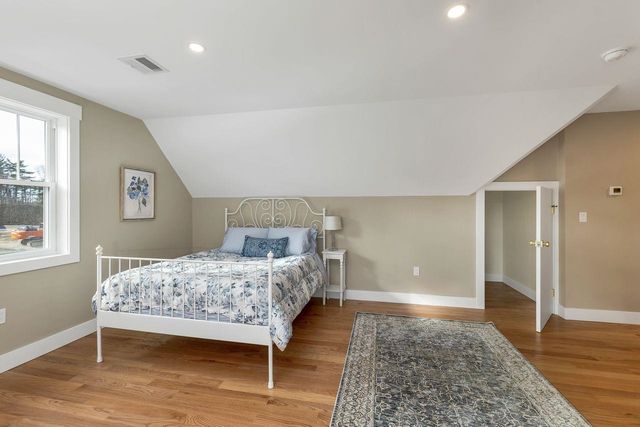 44 Lady Walsingham Way, Laconia, NH 03246