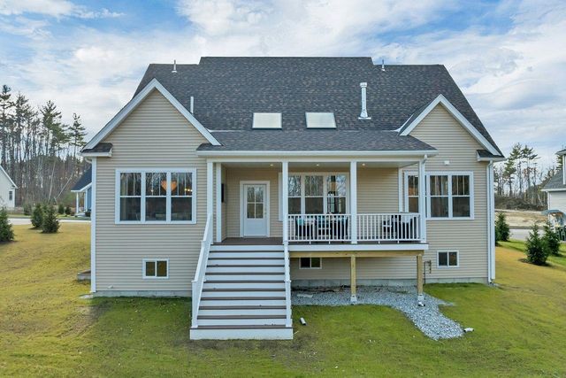 44 Lady Walsingham Way, Laconia, NH 03246