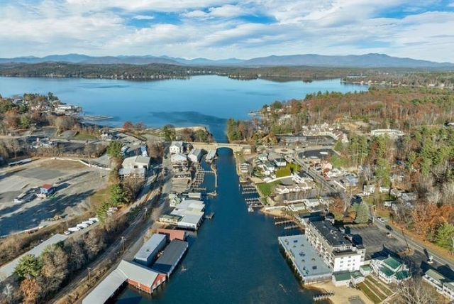 44 Lady Walsingham Way, Laconia, NH 03246