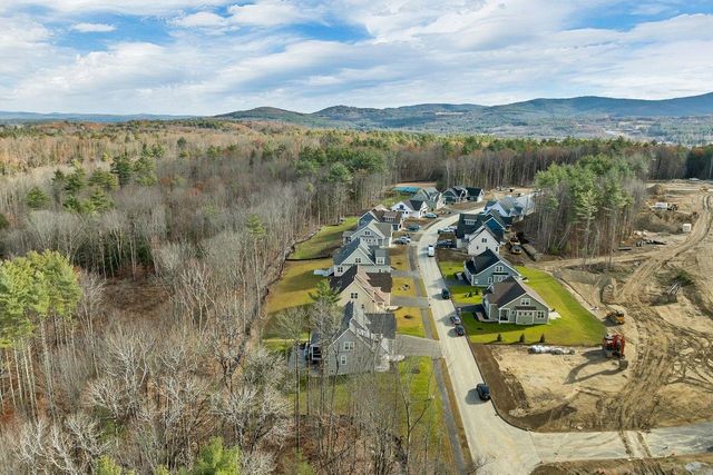 44 Lady Walsingham Way, Laconia, NH 03246