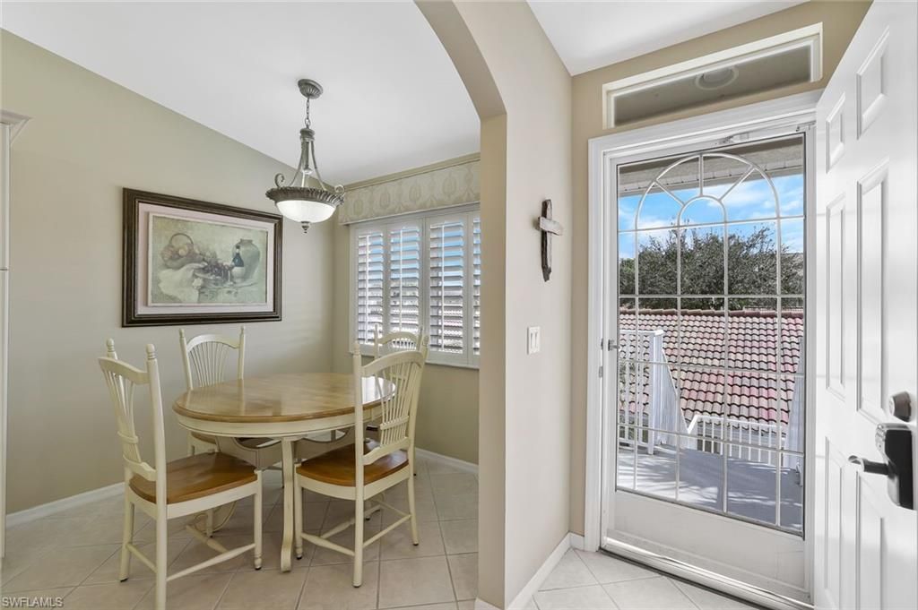 2360 Hidden Lake CT 8410, NAPLES, FL 34112 — photo 4