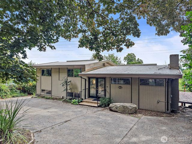 9656 Beacon Avenue S, Seattle, WA 98118