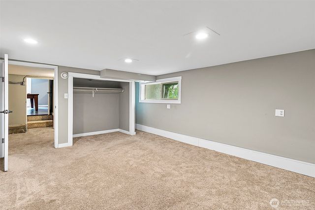 9656 Beacon Avenue S, Seattle, WA 98118