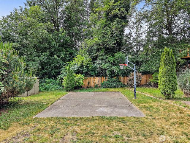 9656 Beacon Avenue S, Seattle, WA 98118