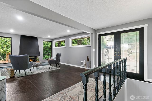 9656 Beacon Avenue S, Seattle, WA 98118