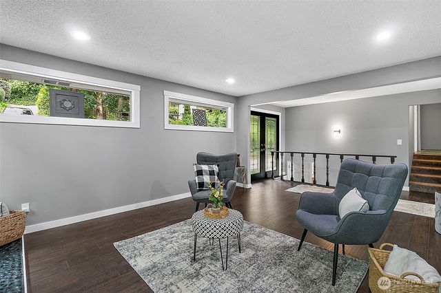 9656 Beacon Avenue S, Seattle, WA 98118