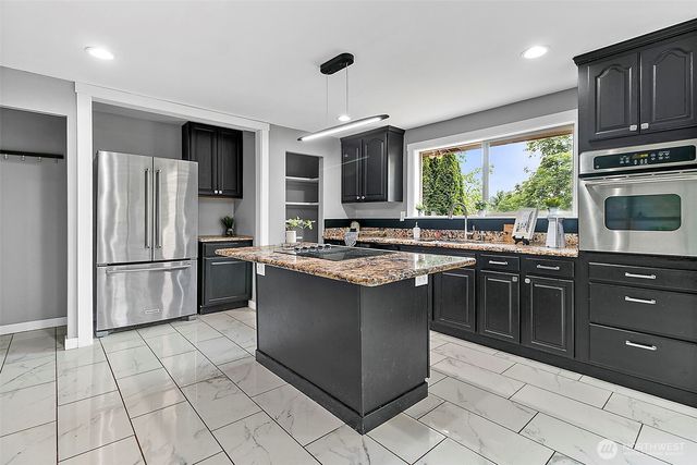 9656 Beacon Avenue S, Seattle, WA 98118