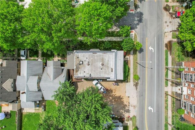 901 E 39th Street, Kansas City, MO 64109