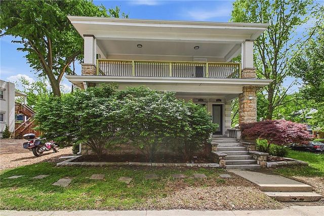 901 E 39th Street, Kansas City, MO 64109