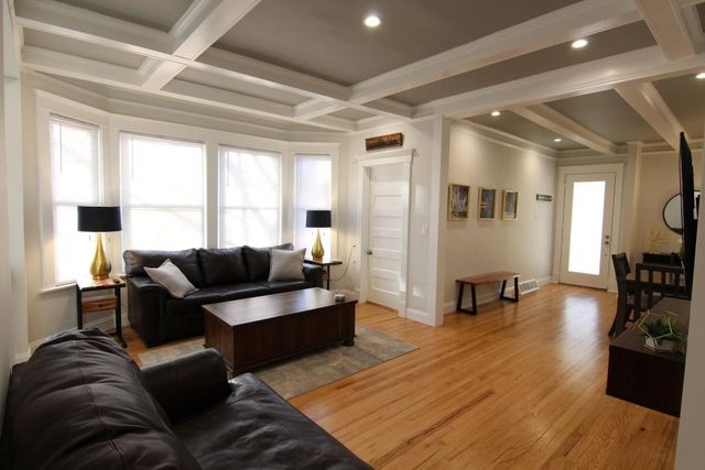 901 E 39th Street, Kansas City, MO 64109