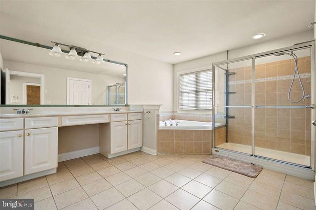 809 TURNBERRY CT, Cape May Court House, NJ 08210