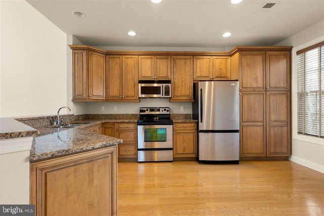 809 TURNBERRY CT, Cape May Court House, NJ 08210