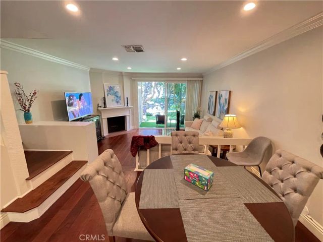 249 Pineview, Irvine, CA 92620