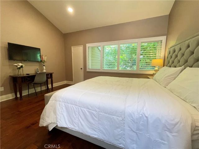249 Pineview, Irvine, CA 92620