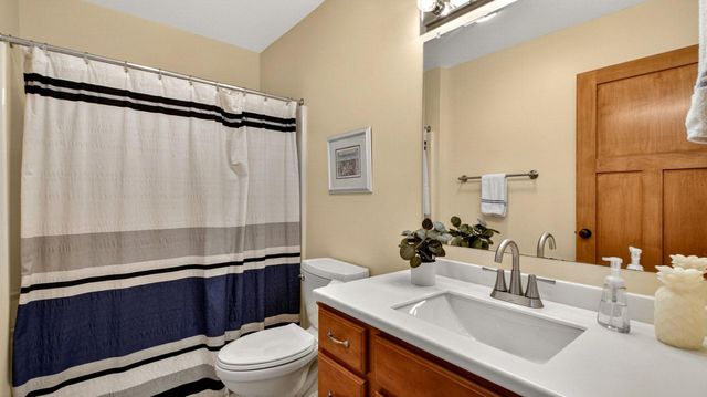 4409 Echo Valley Drive, Eau Claire, WI 54701