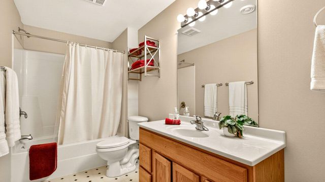4409 Echo Valley Drive, Eau Claire, WI 54701