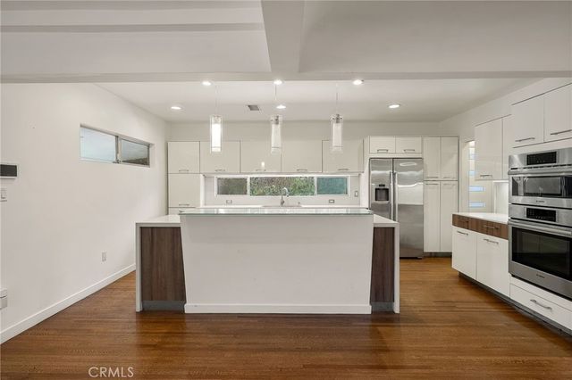 2511 Granville, Los Angeles, CA 90064