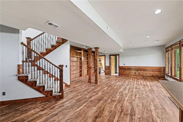 18890 W 252 nd Street, Paola, KS 66071