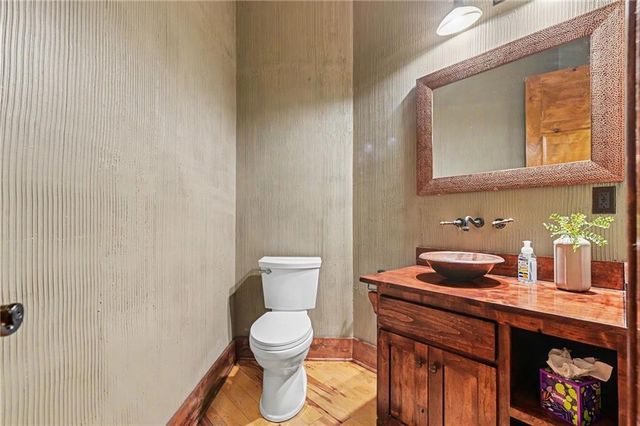 18890 W 252 nd Street, Paola, KS 66071