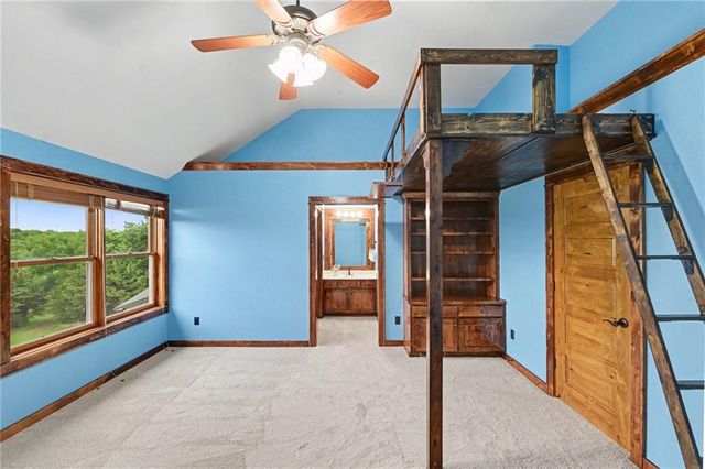 18890 W 252 nd Street, Paola, KS 66071