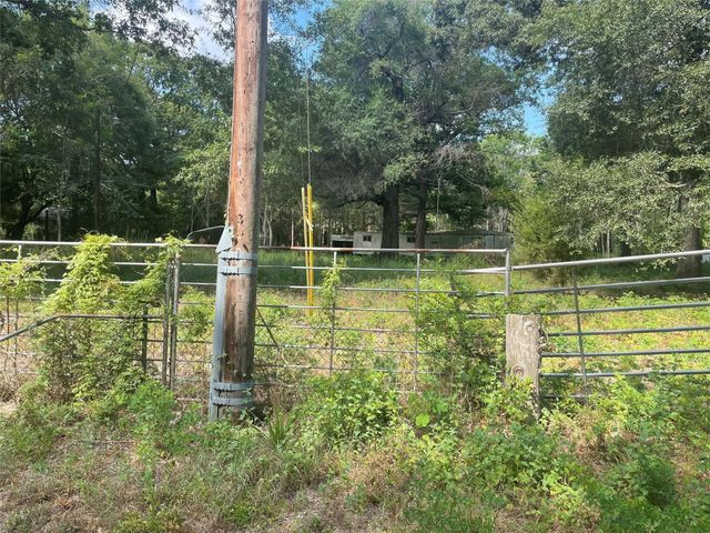 220 Bitter Creek Drive, Shepherd, TX 77371