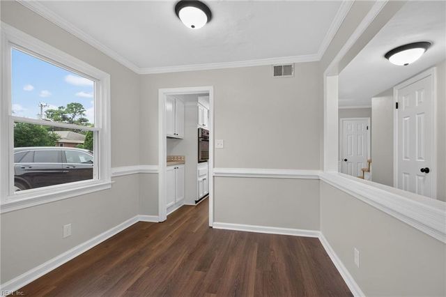 409 25th St Apt 106, Virginia Beach, VA 23451