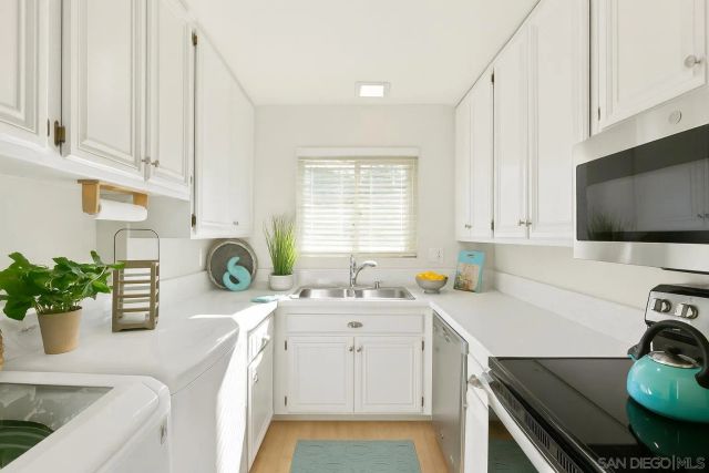 4186 Camino Islay, San Diego, CA 92122