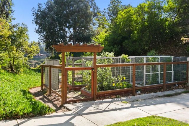4186 Camino Islay, San Diego, CA 92122