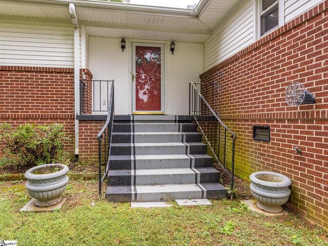 106 Green Street, Greer, SC 29650