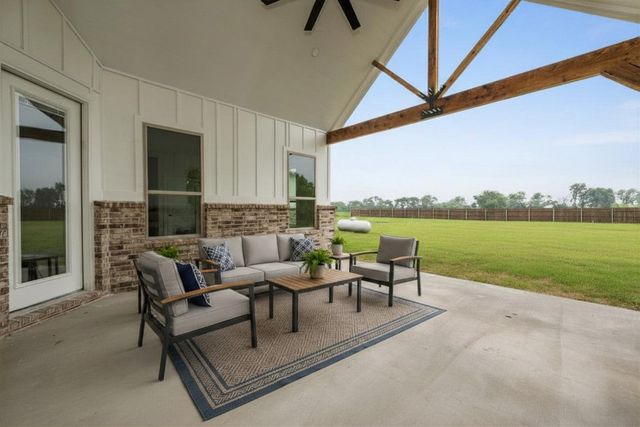 9774 County Road 502, Blue Ridge, TX 75424