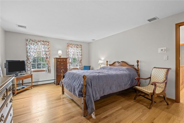 157 Tara Lane, Woonsocket, RI 02895