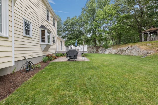 157 Tara Lane, Woonsocket, RI 02895