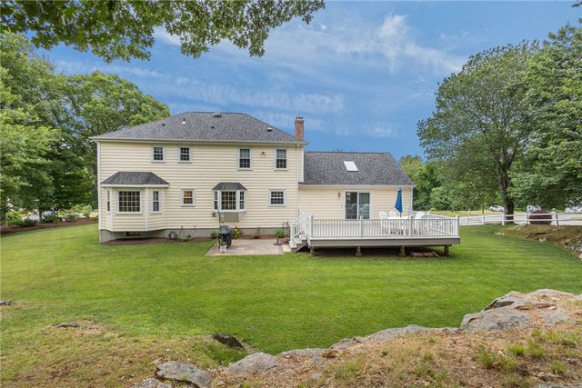 157 Tara Lane, Woonsocket, RI 02895