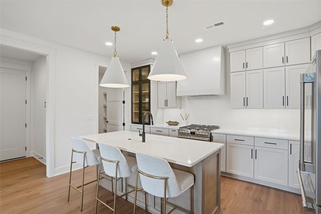 1901 Country Club Drive, Coralville, IA 52241