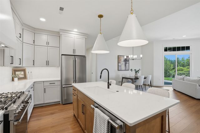 1901 Country Club Drive, Coralville, IA 52241