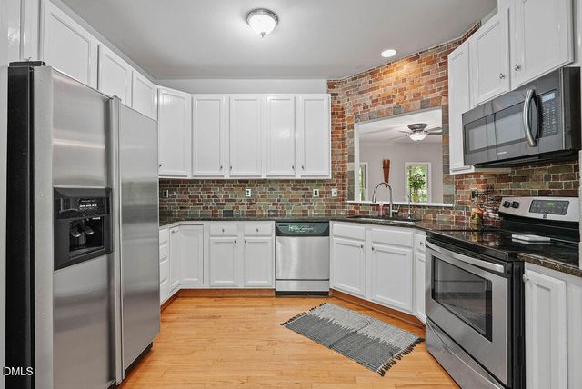 240 Mcgregor Woods Road, Chapel Hill, NC 27517