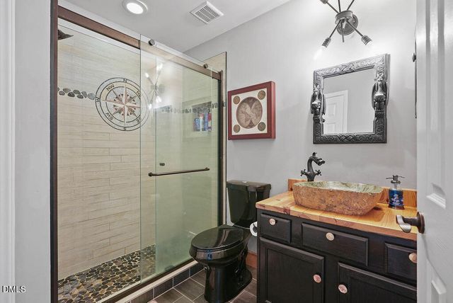 240 Mcgregor Woods Road, Chapel Hill, NC 27517