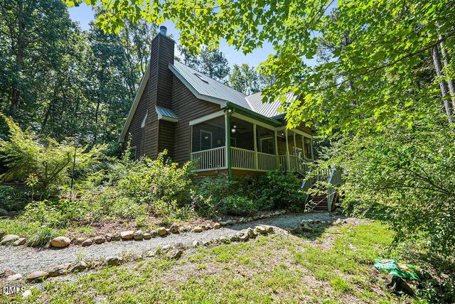240 Mcgregor Woods Road, Chapel Hill, NC 27517