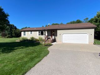 2945 S Palmer Boulevard, Ludington, MI 49431