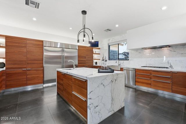 3710 E HAZELWOOD Street, Phoenix, AZ 85018