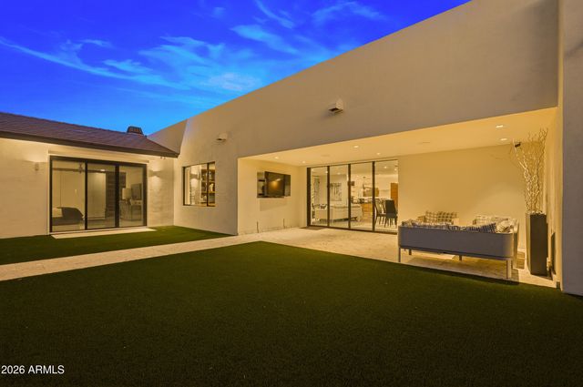 3710 E HAZELWOOD Street, Phoenix, AZ 85018