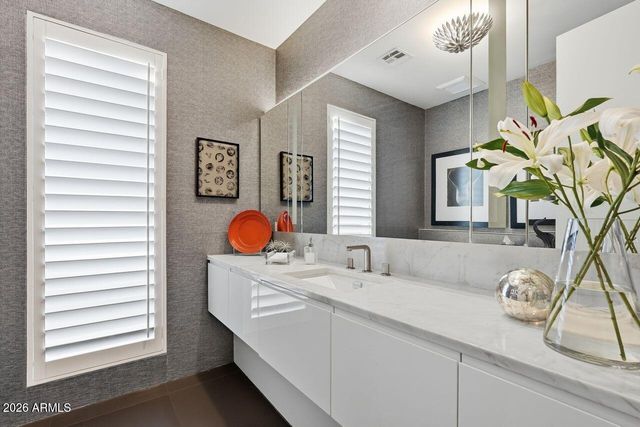 3710 E HAZELWOOD Street, Phoenix, AZ 85018