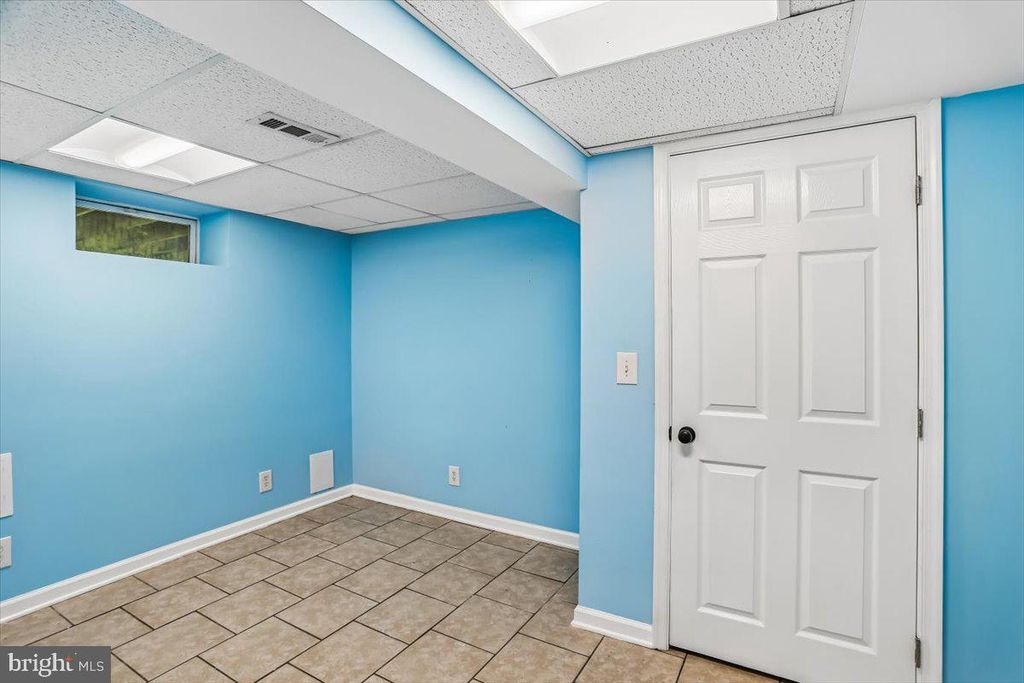 Image 28 of property listing at 321 N 3RD ST, Oakland, MD 21550