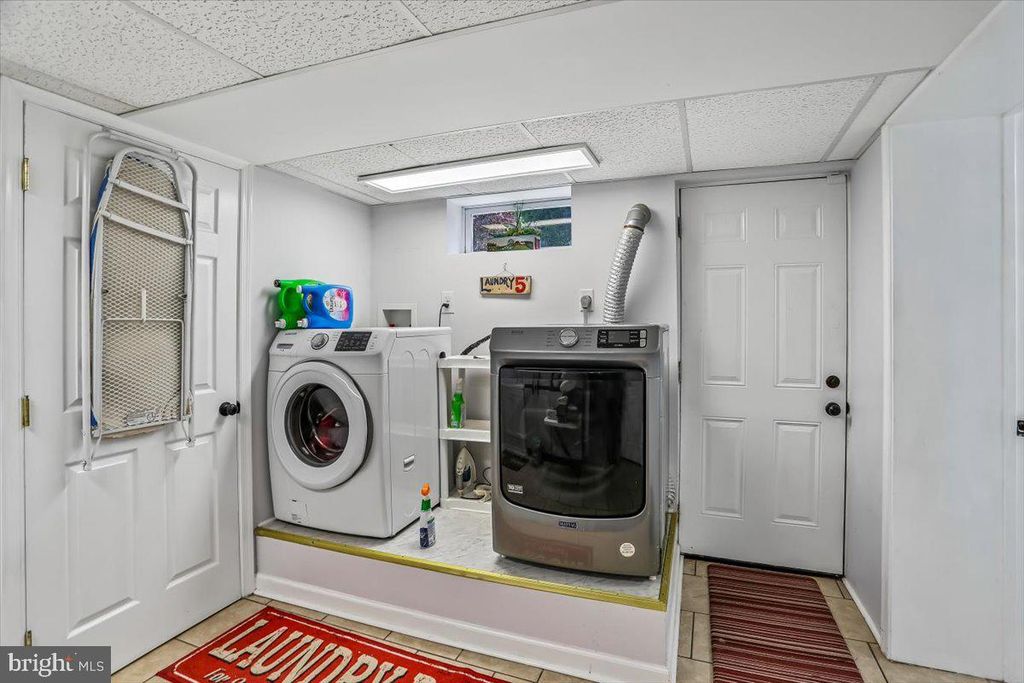 Image 30 of property listing at 321 N 3RD ST, Oakland, MD 21550