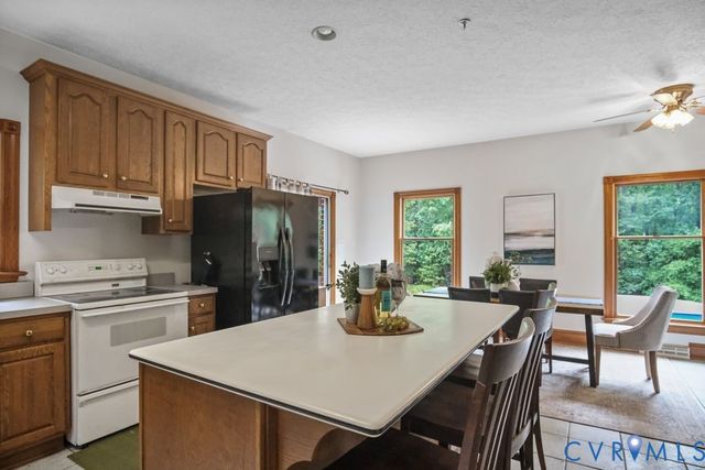 15204 Cypress Creek Ln, Doswell, VA 23047