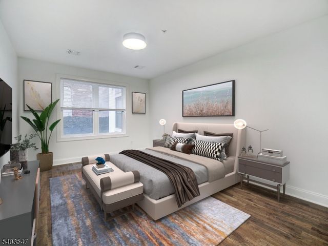 90 Clinton Ave 204, Newark City, NJ 07114