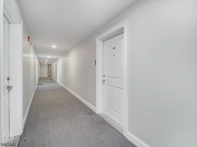 90 Clinton Ave 204, Newark City, NJ 07114