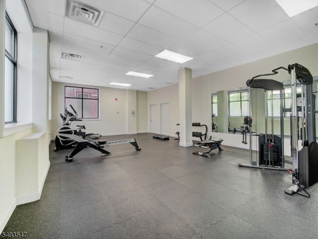 90 Clinton Ave 204, Newark City, NJ 07114