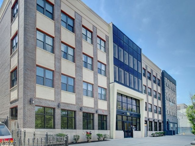 90 Clinton Ave 204, Newark City, NJ 07114